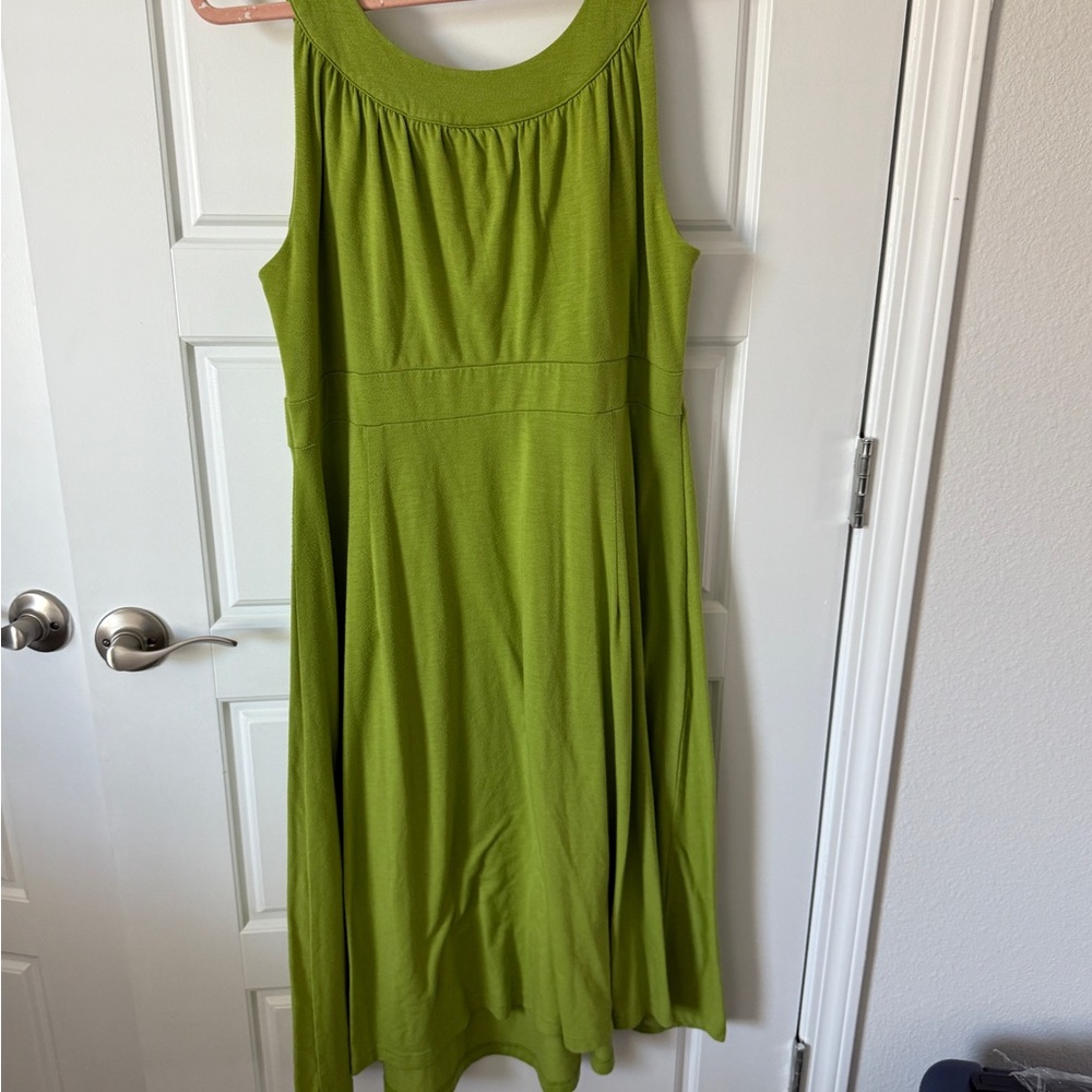 14/16 Lane Bryant Green Midi Dress